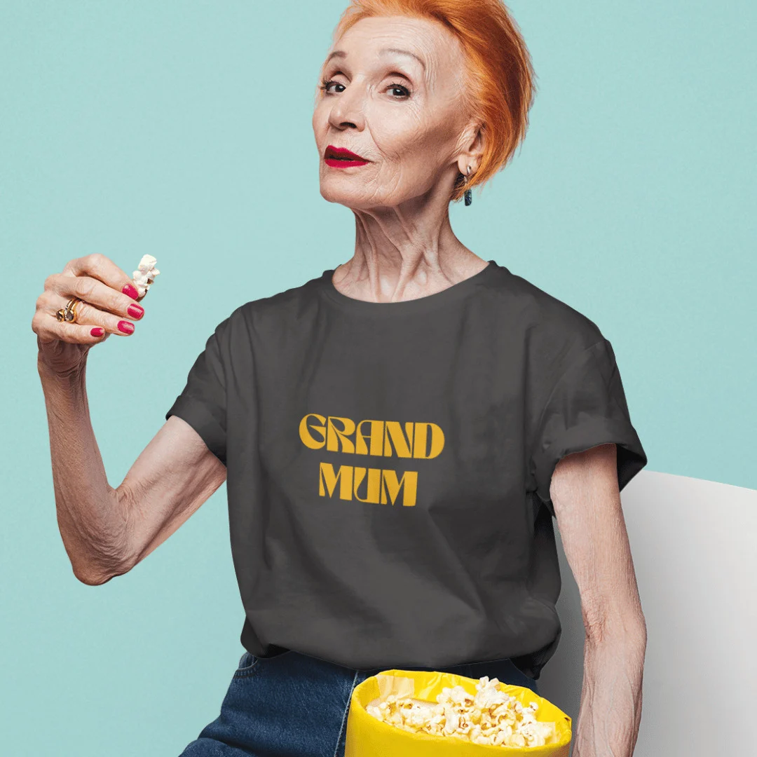 GRAND MUM Tee